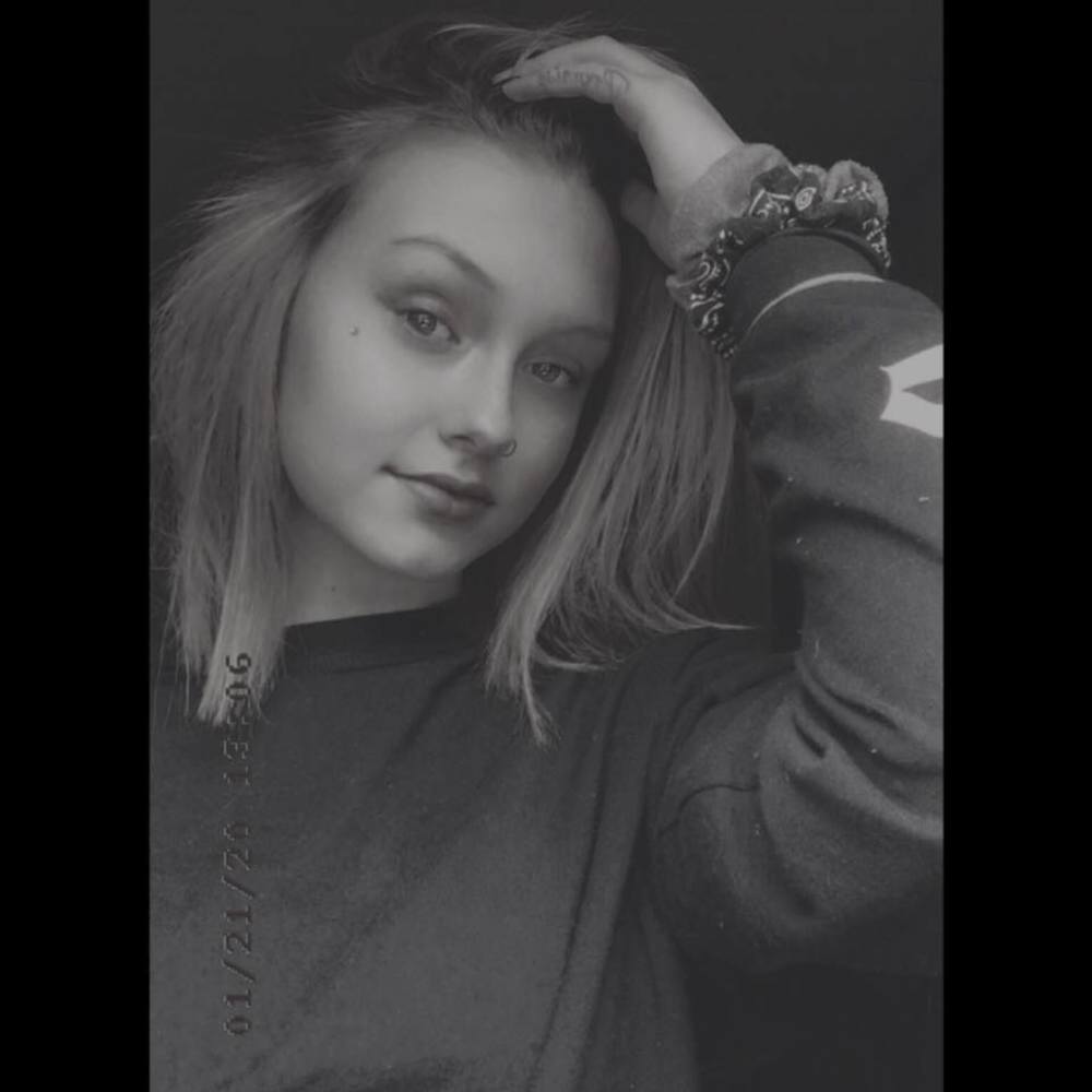 Meet your Posher, Leena